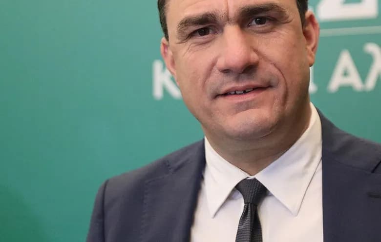 Ο Τσουκαλάς κατηγορεί τον Φλωρίδη για υποκλοπές