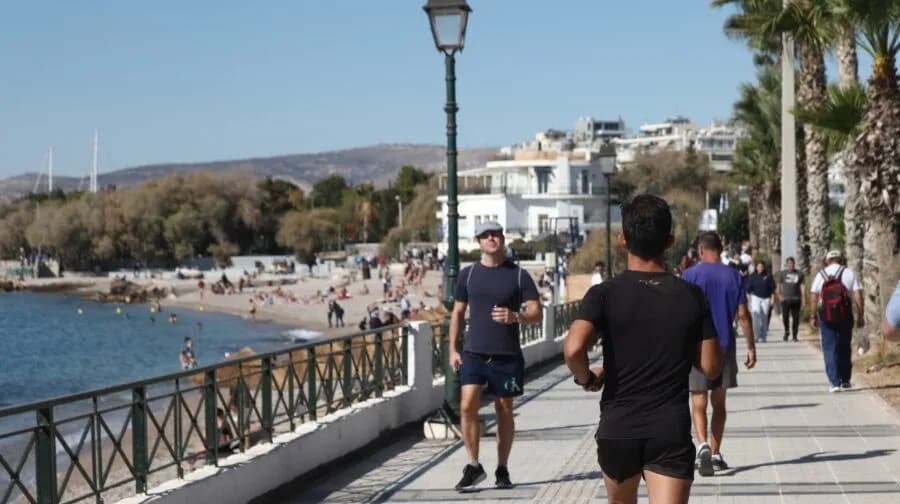 Καιρός Ιούνιος: Ζέστη στην Ελλάδα αλλά όχι καύσωνας