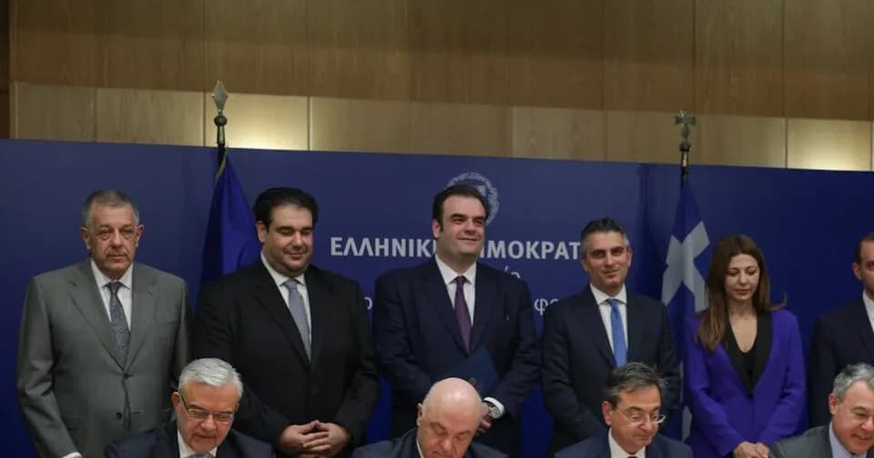 Οι τράπεζες δίνουν 100 εκατ. για ανακαίνιση σχολείων