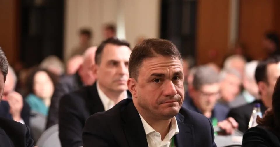 Το ΠΑΣΟΚ κρούει τον κώδωνα για το Ταμείο Ανάκαμψης