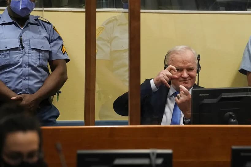 Το ΔΠΔ απέρριψε αίτημα αποφυλάκισης του Μλάντιτς