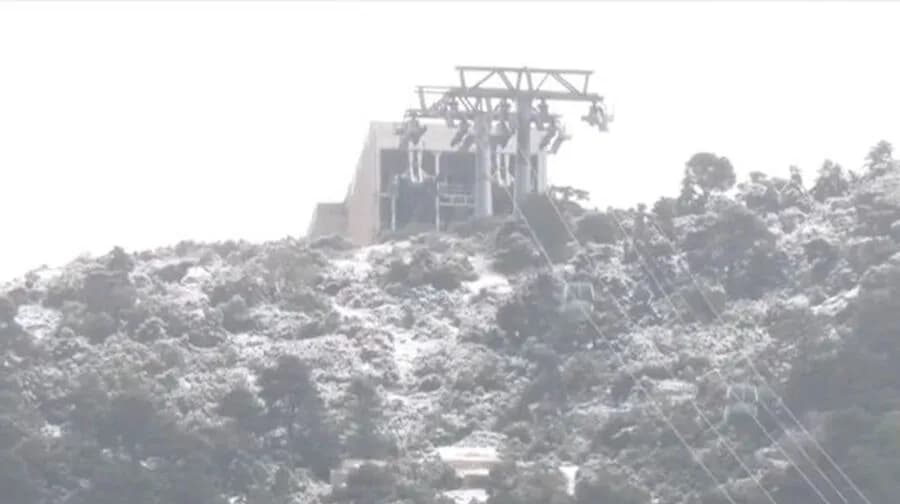 Χιόνια τον Μάιο: Βαρυχειμωνιά σαρώνει την Ελλάδα