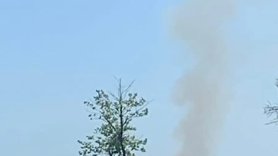 Φωτιά στο Κρυονέρι: 22 πυροσβέστες στη μάχη