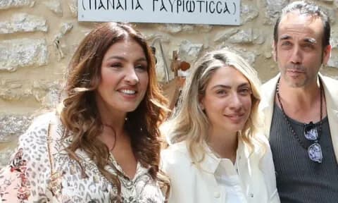 Ο Μουζουράκης βάφτισε τον γιο του με νονά την Παπαρίζου