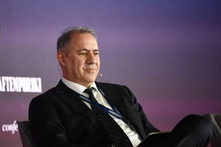 Ο Ξύλας: «Ουτοπικό» το σχέδιο αποκαρβονοποίησης του ΔΝΟ