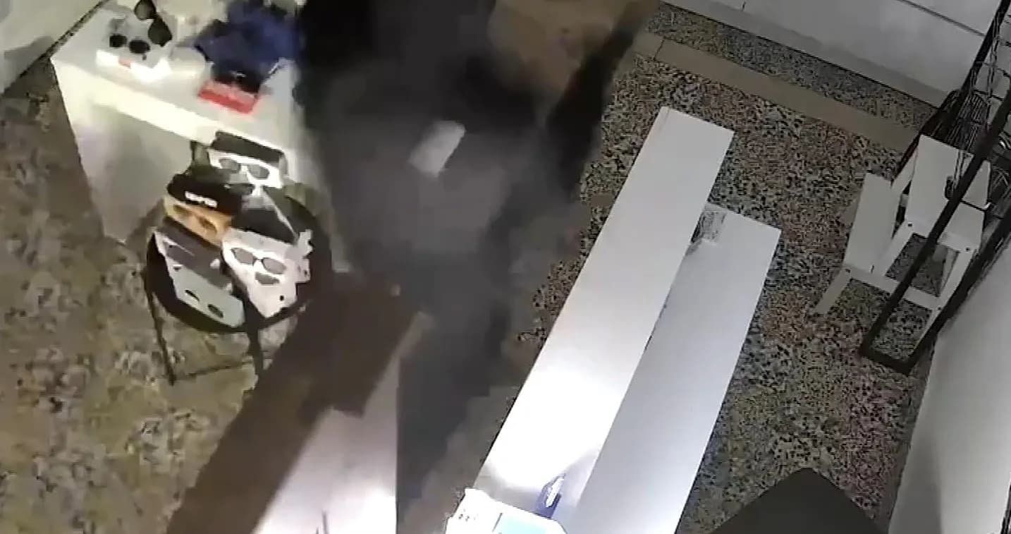 Η διάρρηξη στην Άφυτο Χαλκιδικής και η λεία των 20.000 ευρώ
