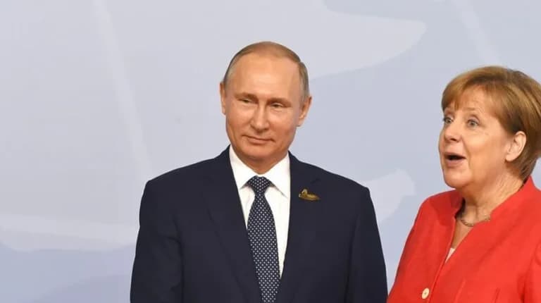Η ΕΕ αναζητά διαπραγματευτή για συνομιλίες με τον Πούτιν