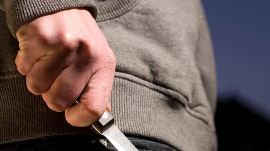 Ουκρανός επιτέθηκε με μαχαίρι σε Γερμανούς στη Χαλκιδική