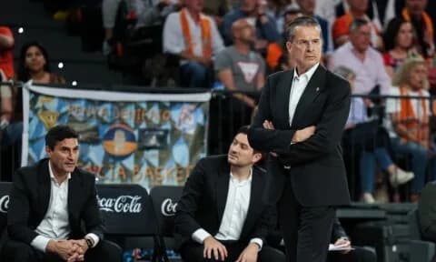 Ο Μαρτίνεθ «καρφώνει» τον Δημήτρη Γιαννακόπουλο