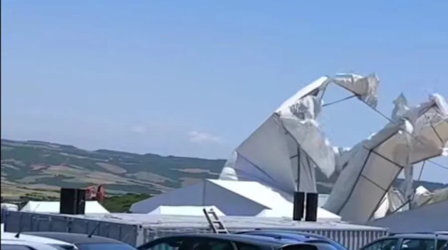 Ο ανεμοστρόβιλος σάρωσε πίστα καρτ στο Λάκκωμα Χαλκιδικής