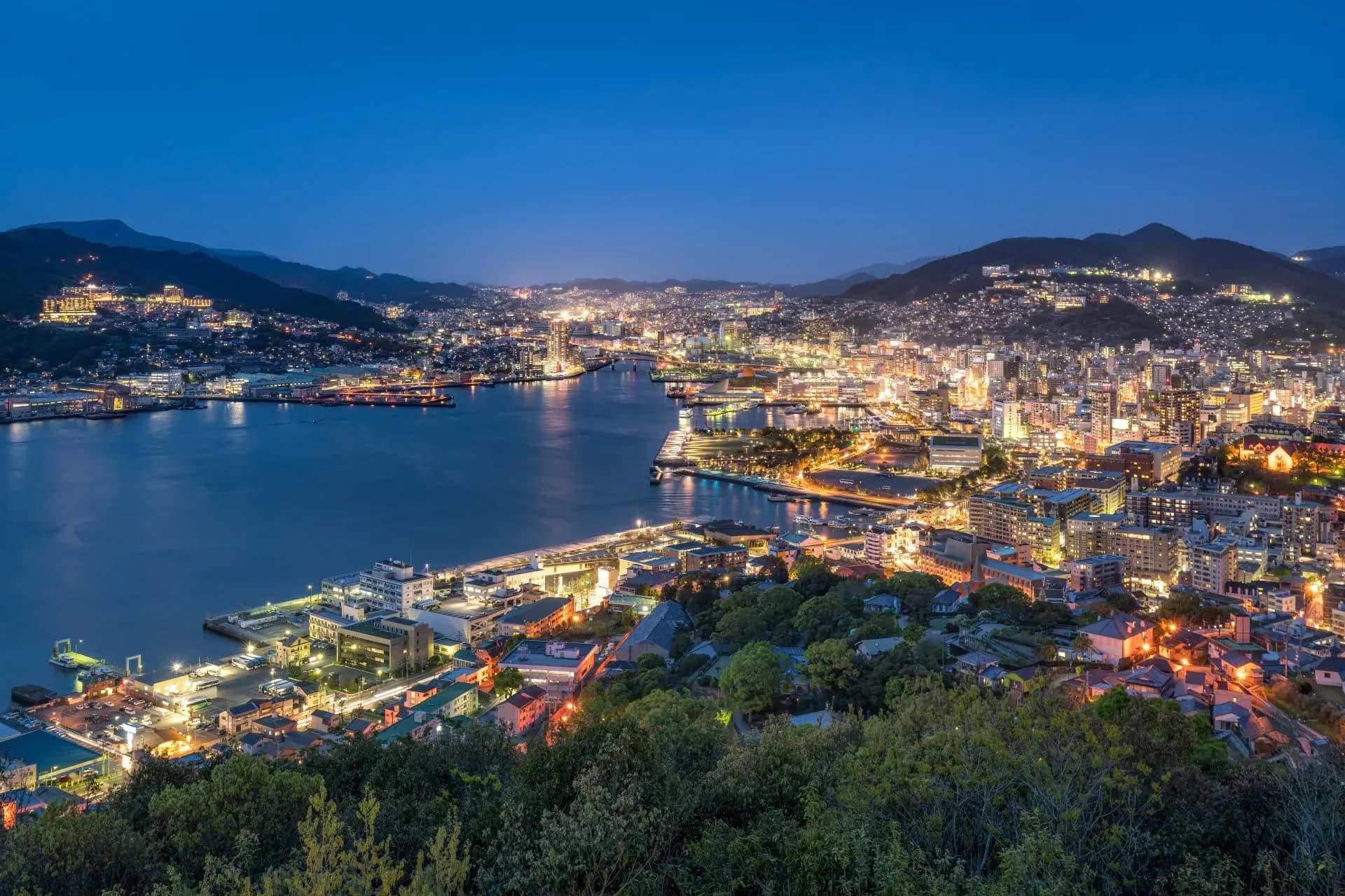 Το Ναγκασάκι εκκενώνει 380.000 κατοίκους λόγω πλημμυρών
