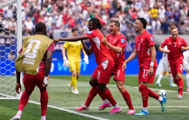 Η Ελβετία νίκησε 4-1 τη Βοσνία και βλέπει πρόκριση