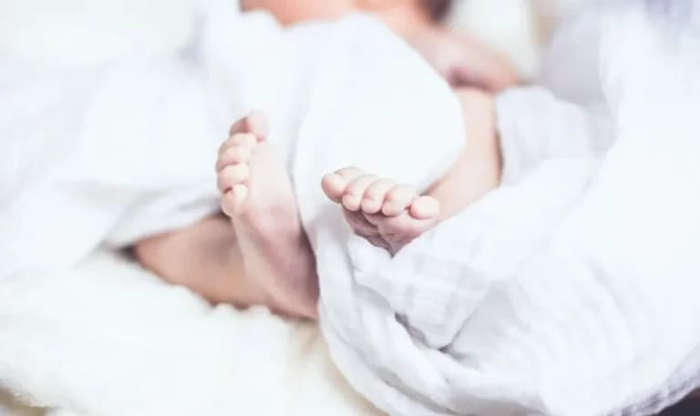 Δύο δίδυμα βρέφη νεκρά από αφυδάτωση στη Γαλλία