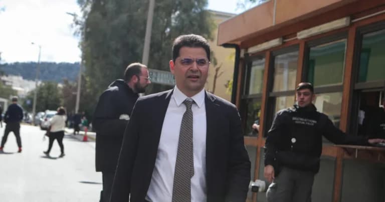 Ο Κουκάκης ζητά επανεξέταση της υπόθεσης υποκλοπών