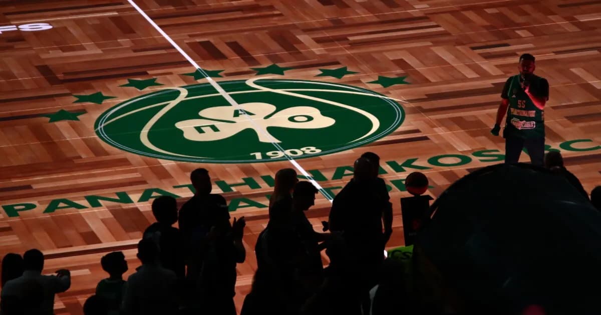 Η Τουρκία παρενόχλησε το αεροσκάφος Δένδια στην Κύπρο