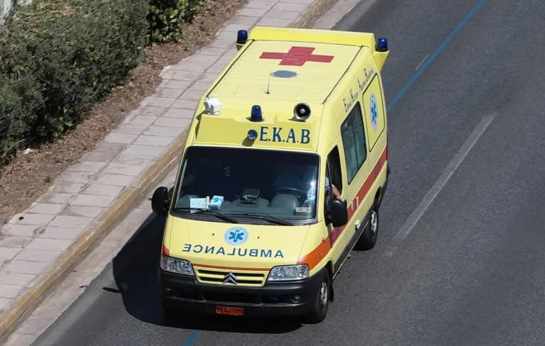 Βράχος έπεσε στο κεφάλι τουρίστριας στη Λευκάδα