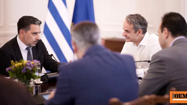 Ο Μητσοτάκης με Amazon: Kindle και Alexa στα ελληνικά