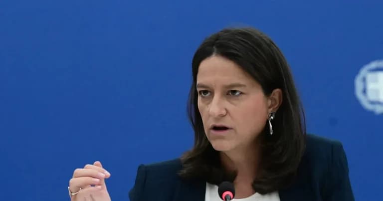Η ίση αμοιβή ανδρών γυναικών: τι αλλάζει με το νέο νομοσχέδιο