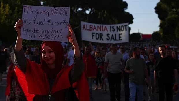 Η SPAK εξέδωσε εντάλματα για το σχέδιο Κούσνερ στην Αλβανία
