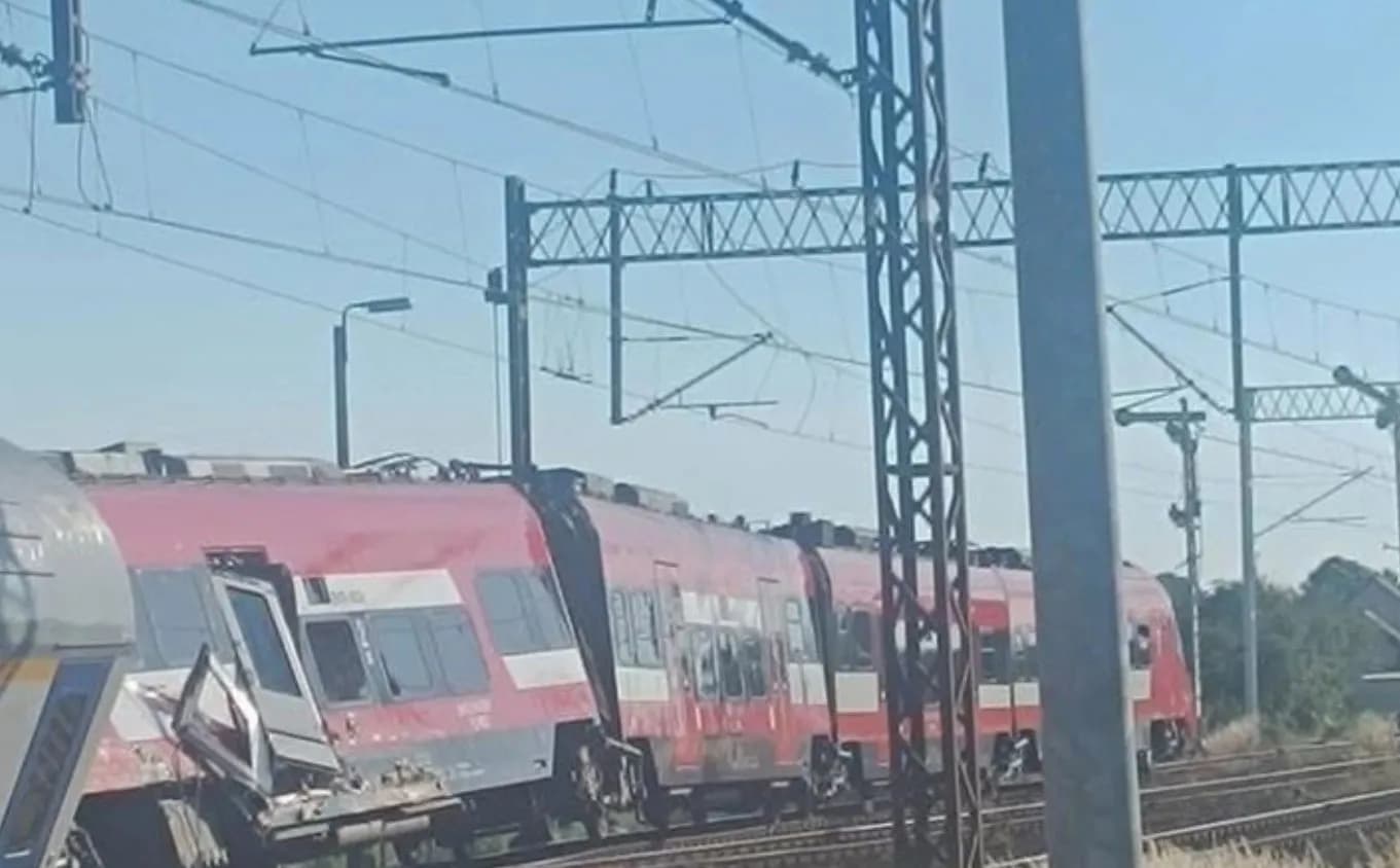 Σύγκρουση τρένων στην Πολωνία με τουλάχιστον τρεις τραυματίες
