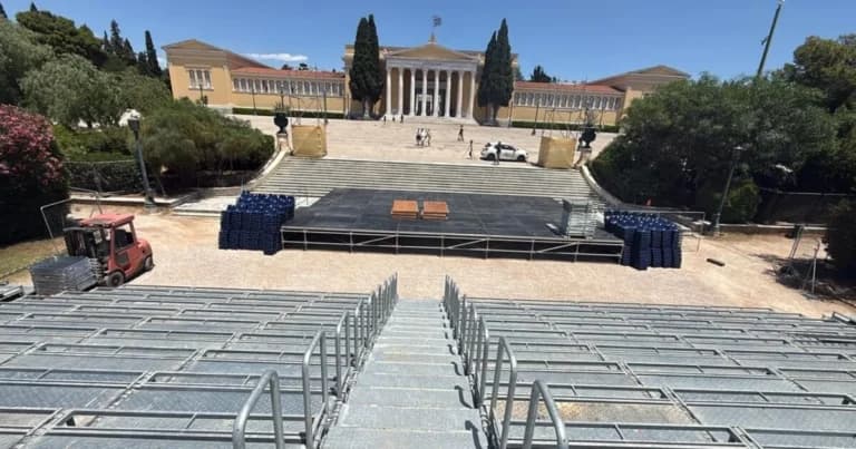 Το αμφιθέατρο του Ζαππείου ξηλώνεται χωρίς έγκριση