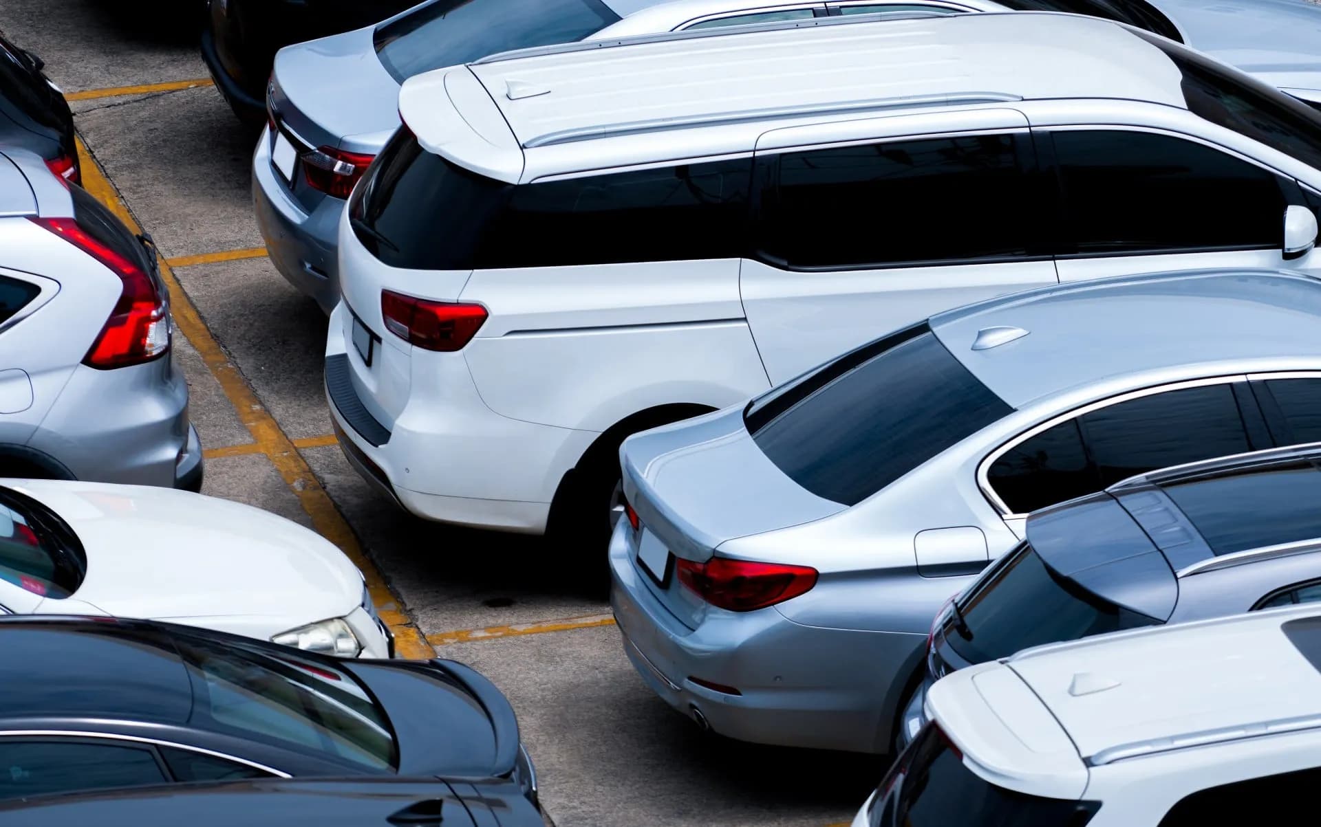 Τα SUV «κλέβουν» θέσεις στάθμευσης στις ευρωπαϊκές πόλεις