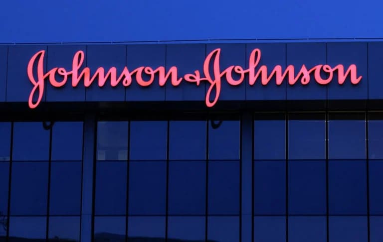 Η Johnson   Johnson εξαγοράζει τη Firefly Bio έναντι 1 δισ. δολαρίων
