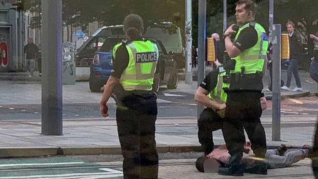 Πέντε τραυματίες σε ισλαμοφοβική επίθεση στο Εδιμβούργο