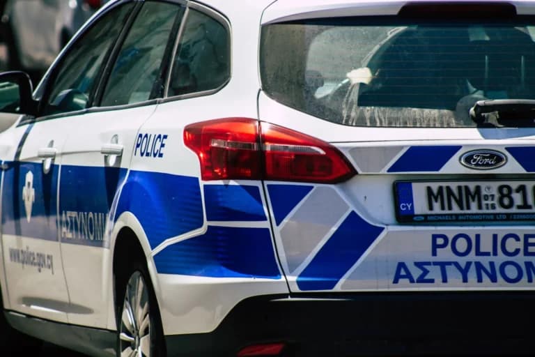 Δύο παιδιά νεκρά σε αυτοκίνητο στο Ξυλοφάγου