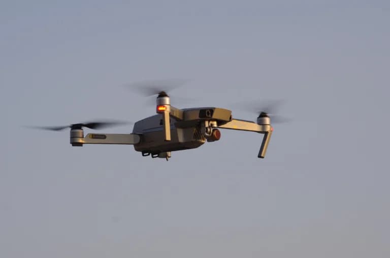 Drone με κινητά, ναρκωτικά και λάμες στις φυλακές Αγιάς