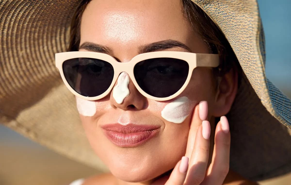 Το αντηλιακό stick της Lancôme που κάνει viral
