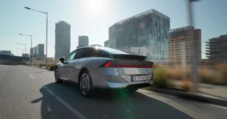 Το XPENG P7+ fastback φτάνει στην Ελλάδα από 40.990 ευρώ