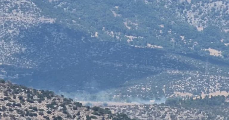 Φωτιά στο Κορωπί κοντά στον οικισμό Κίτσι