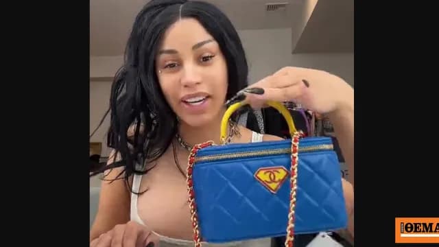 Η Cardi B λέει «είμαι άφραγκη» με τσάντες Chanel 50.000$