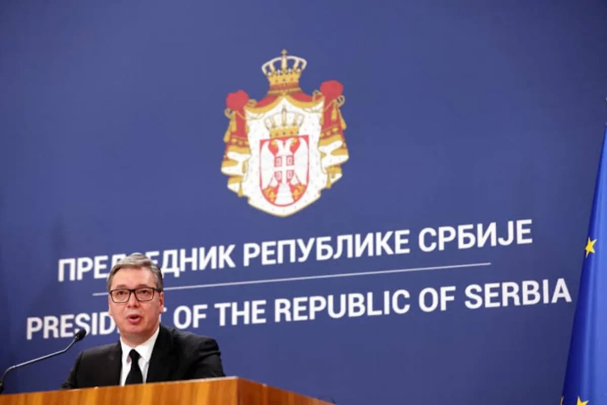 Ο Βούτσιτς παραιτείται — Πρόωρες εκλογές στη Σερβία