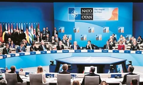 Η Ελλάδα χαράσσει κόκκινες γραμμές για την Τουρκία στο ΝΑΤΟ