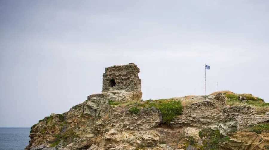 Ο Παπασταύρου υπέγραψε 15 εκατ. για ύδρευση 9 νησιών