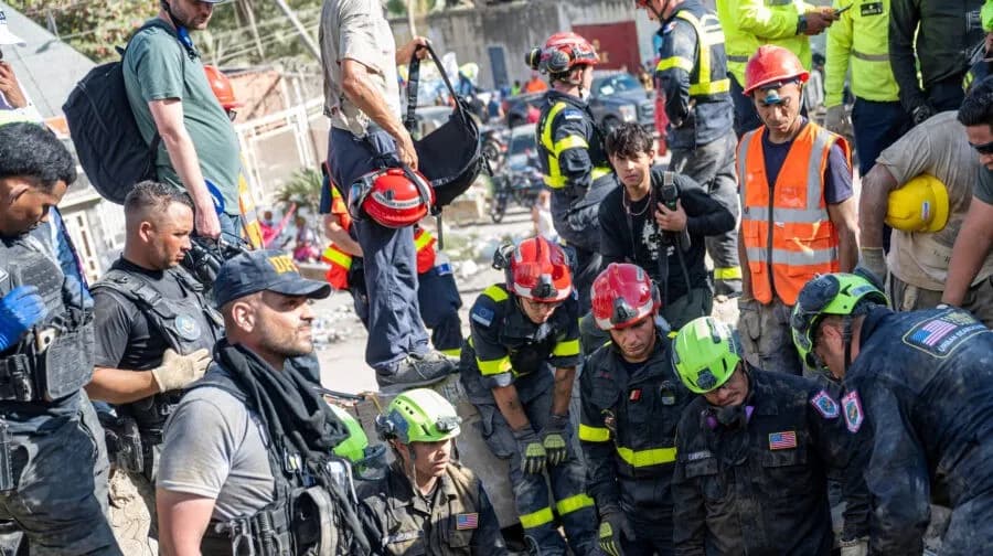 Βενεζουέλα: 1.450 νεκροί   Θαύματα μέσα στον εφιάλτη
