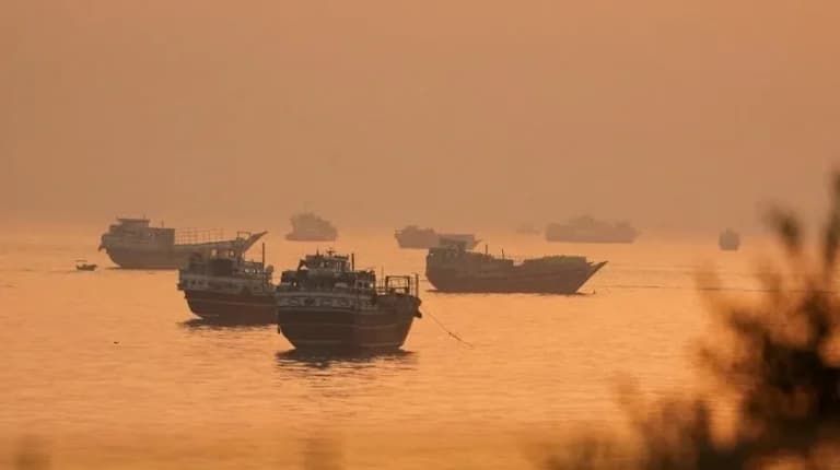Οι ΗΠΑ χτύπησαν ιρανικές αποθήκες πυραύλων και drones