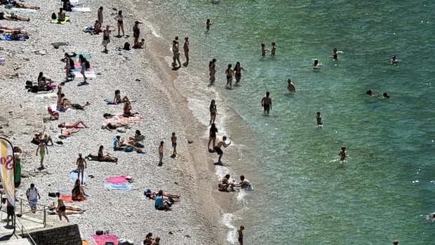 Ο καύσωνας στην Ευρώπη σπάει ιστορικά ρεκόρ θερμοκρασίας