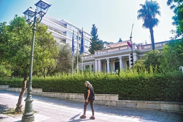 Ο Ντόκος θύμα Ρώσων φαρσέρ: Ζητούν την αποπομπή του