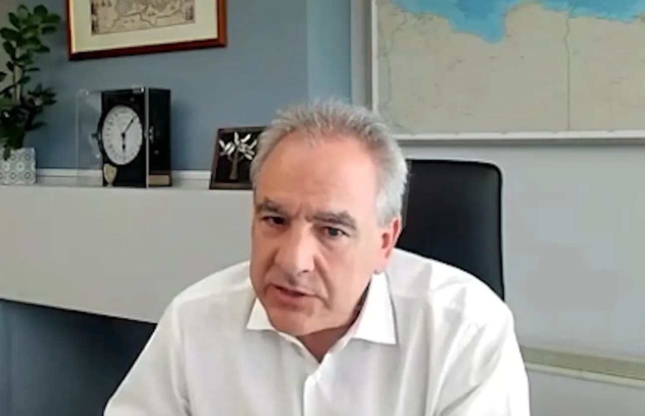 Ο Ντόκος θύμα υβριδικής επίθεσης Ρώσων φαρσέρ με ΤΝ