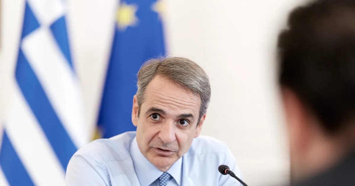 Ο Μητσοτάκης καταργεί την περικοπή συντάξεων χηρείας