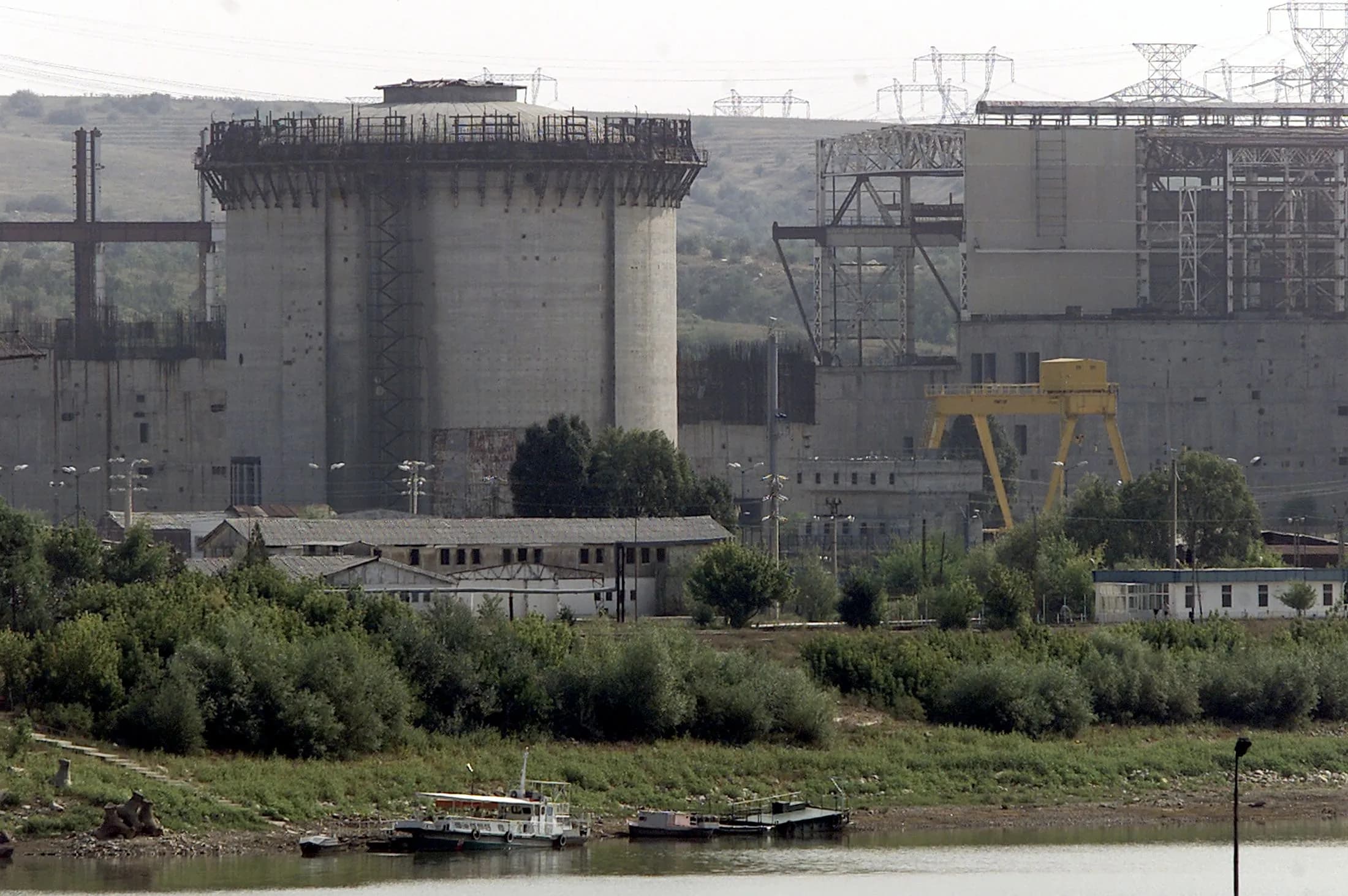 Η Ρουμανία κλείνει πυρηνικό αντιδραστήρα στον Δούναβη