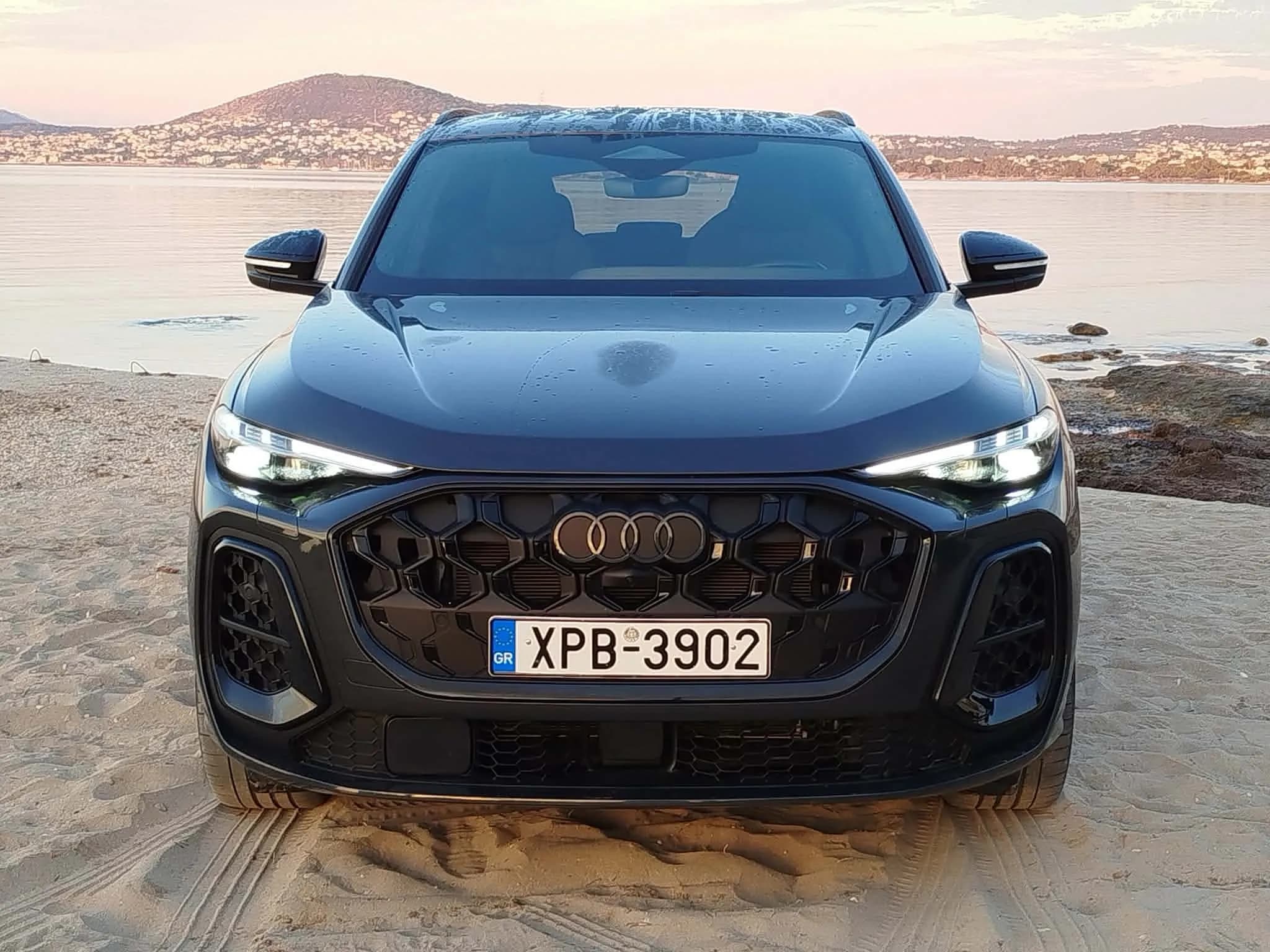 Το νέο Audi Q5: Δυναμική σχεδίαση και ισχυρή τεχνολογία