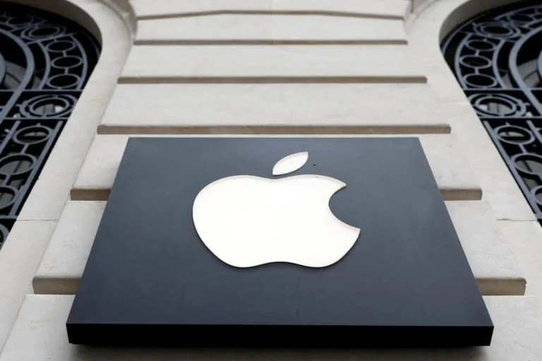 Η Ρωσία απειλεί την Apple με πρόστιμο 52 εκατ. δολάρια