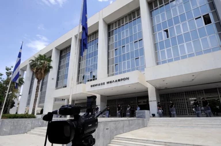 Ο Φλωρίδης προήγαγε εννέα αντιπροέδρους σε ΣτΕ και Άρειο Πάγο