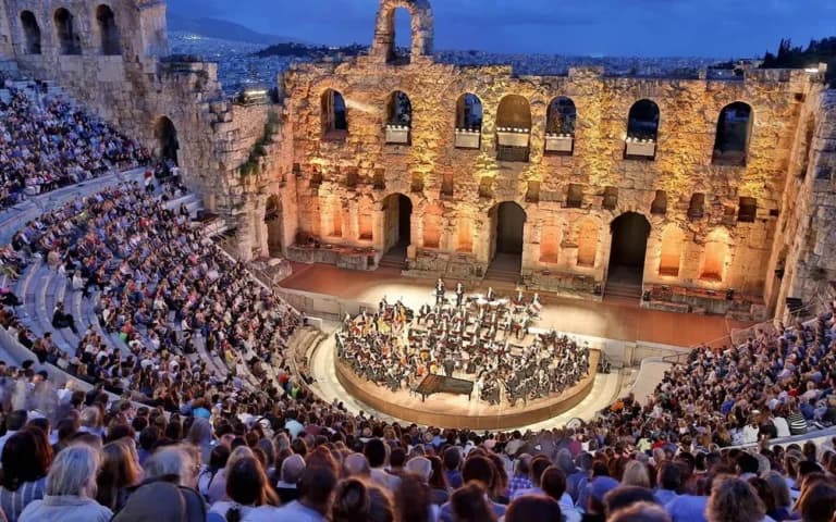 Η Μενδώνη ενέκρινε 1,2 εκατ. ευρώ για τη Δημιουργική Ελλάδα