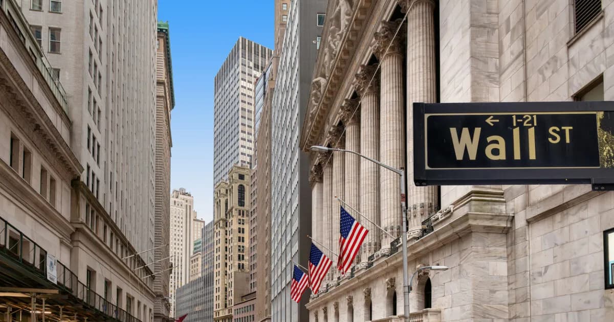 Ο Dow Jones σημείωσε νέο ρεκόρ στη Wall Street την Πέμπτη