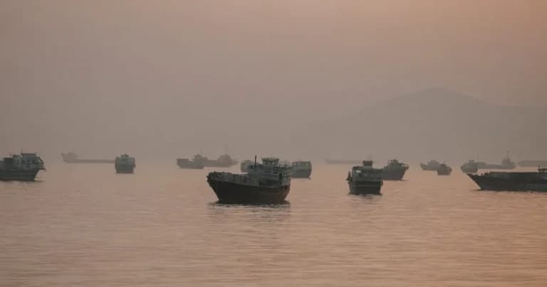 Το Ιράν απορρίπτει πρόταση Ομάν για τα Στενά Ορμούζ